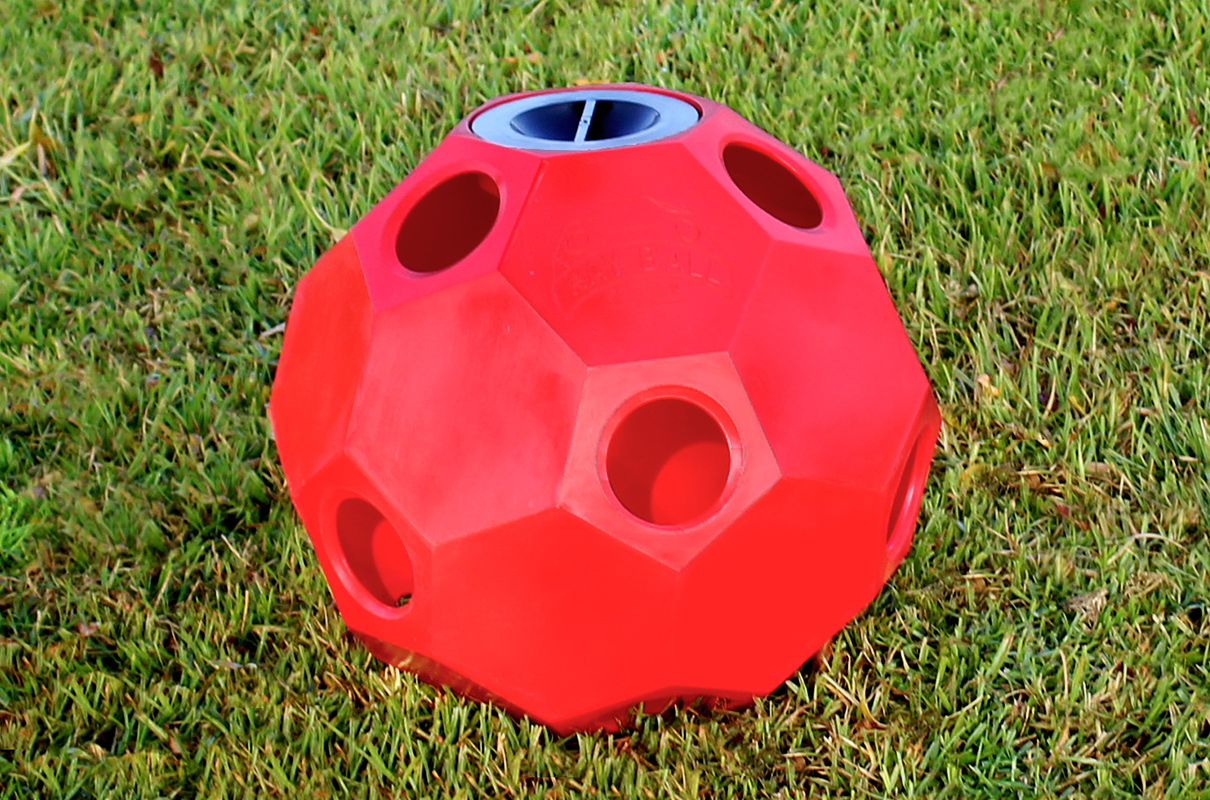 Hay Ball Feeder - Image 4